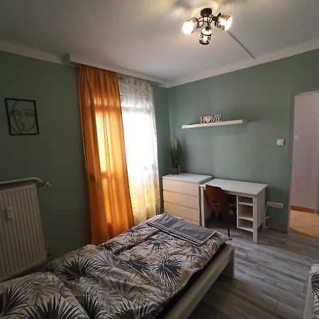 Aron Apartman Печ Екстер'єр фото